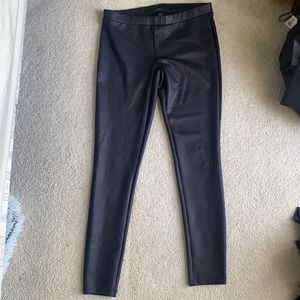 Express faux leather leggings M